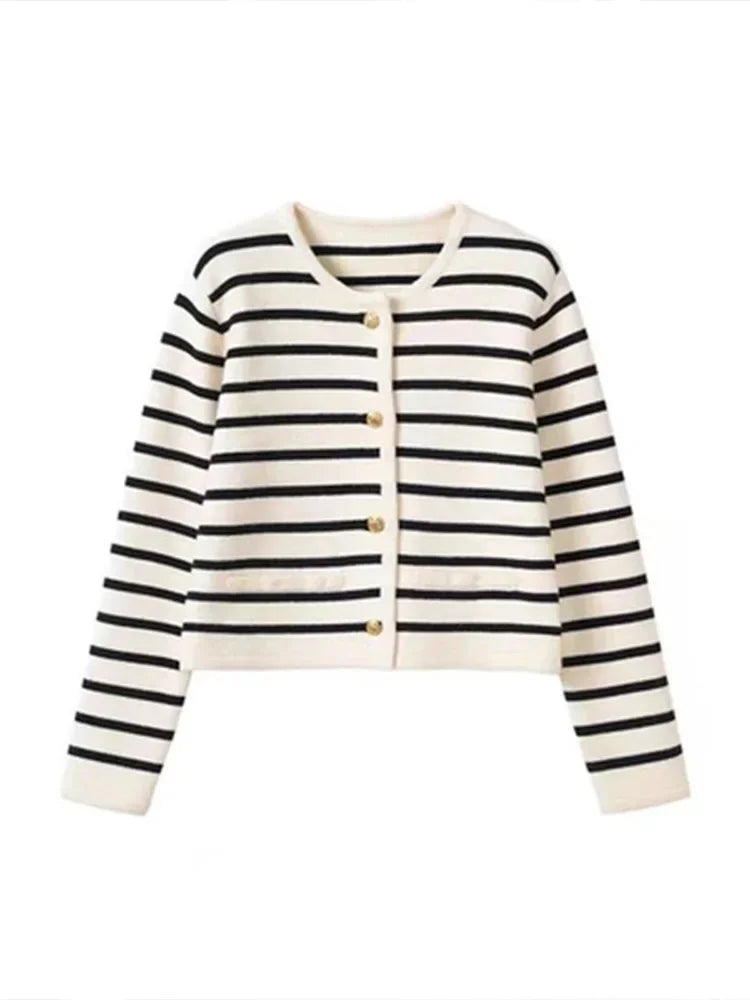 Outfit Look ChicFit Stripe Knit Cardigan