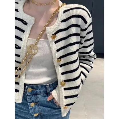 Outfit Look ChicFit Stripe Knit Cardigan